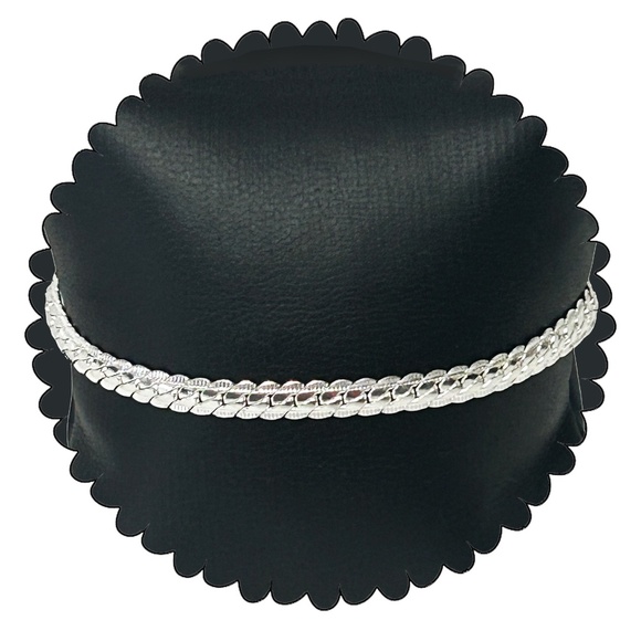 Silver Plate Chain Flat Side Bracelet 8" 925 Stamped Pretty Delicate NWOT - Picture 1 of 13